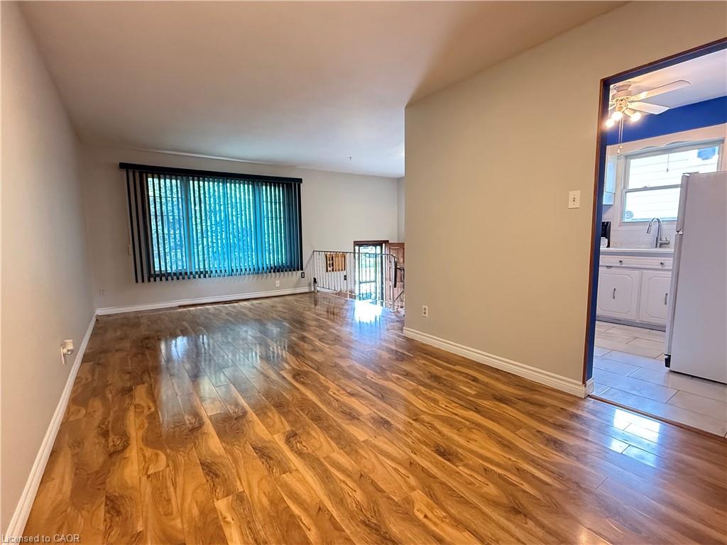 284 Bakersfield Drive Property Photo 6