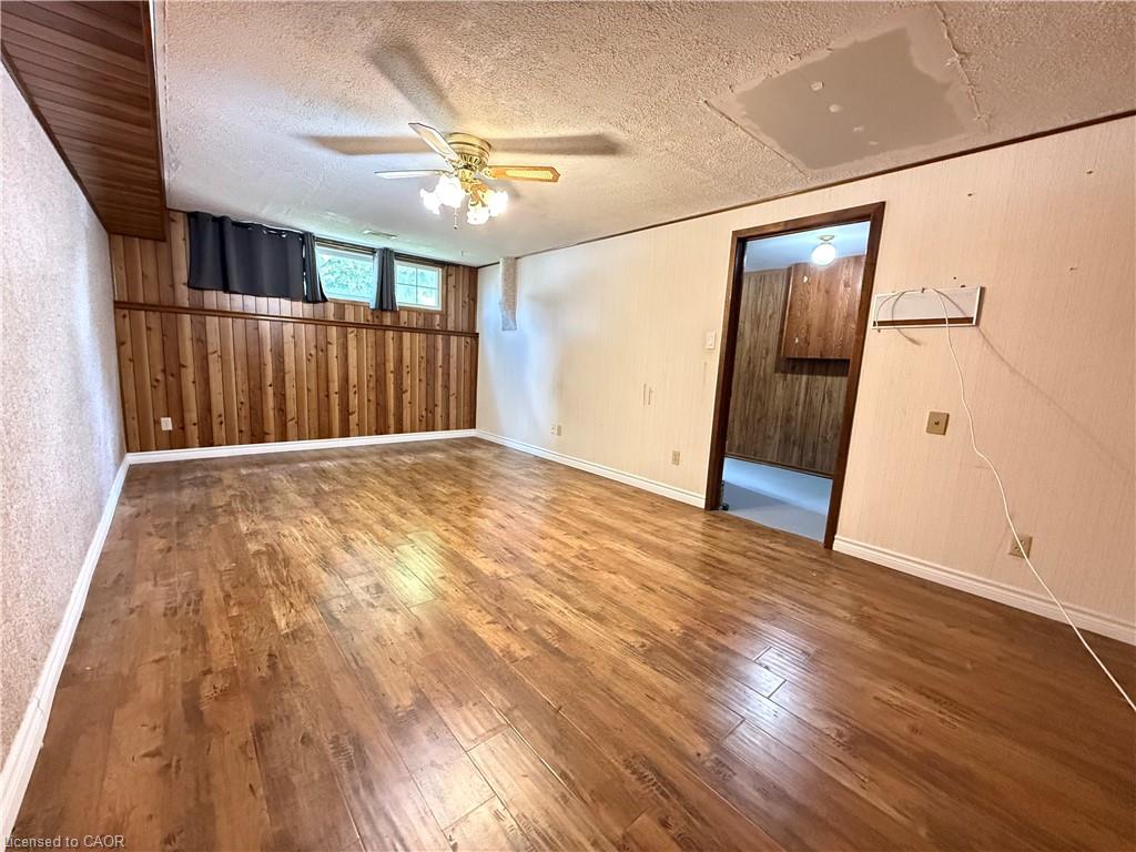 284 Bakersfield Drive Property Photo 15