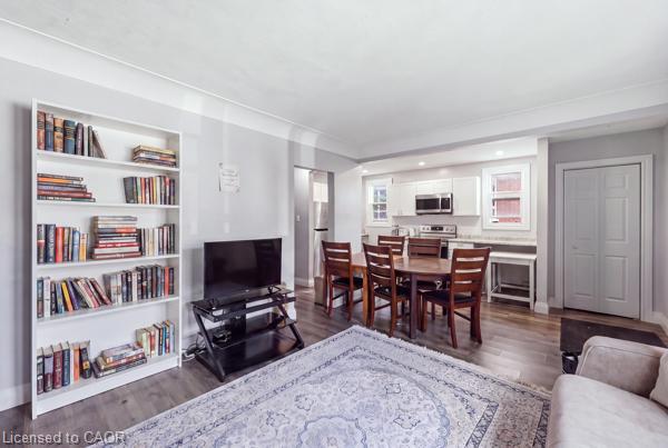 84 Ewen Road Property Photo 8