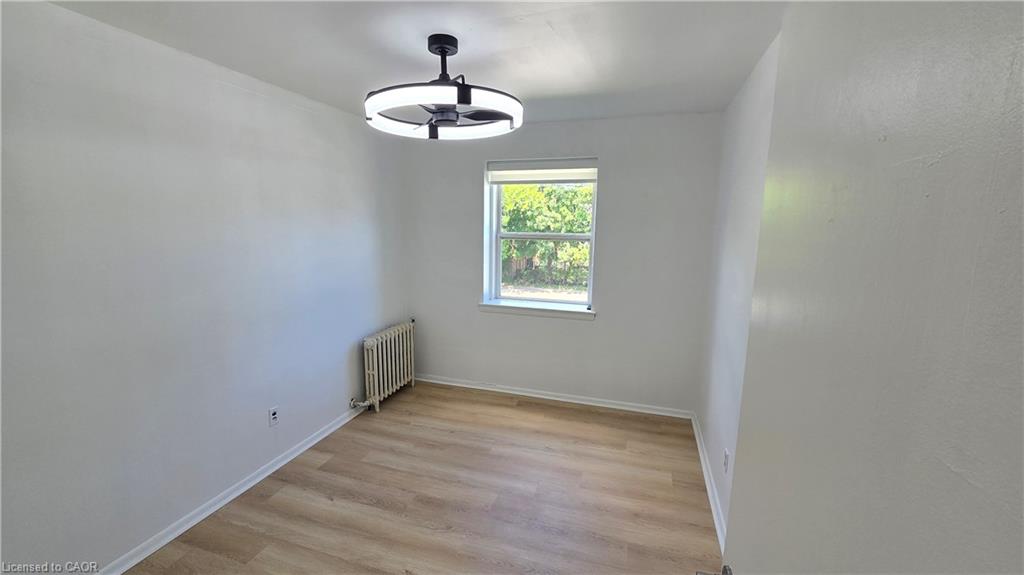 6-849 Brant Street Property Photo 6