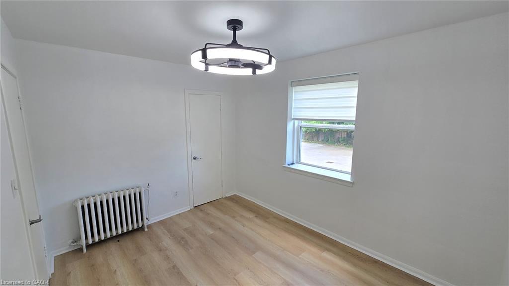 6-849 Brant Street Property Photo 9