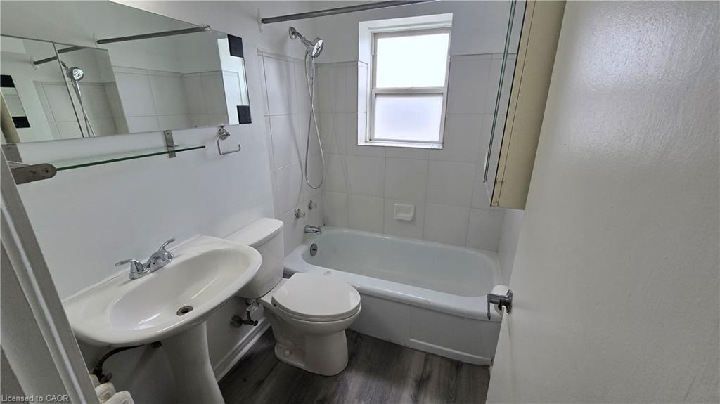 6-849 Brant Street Property Photo 10