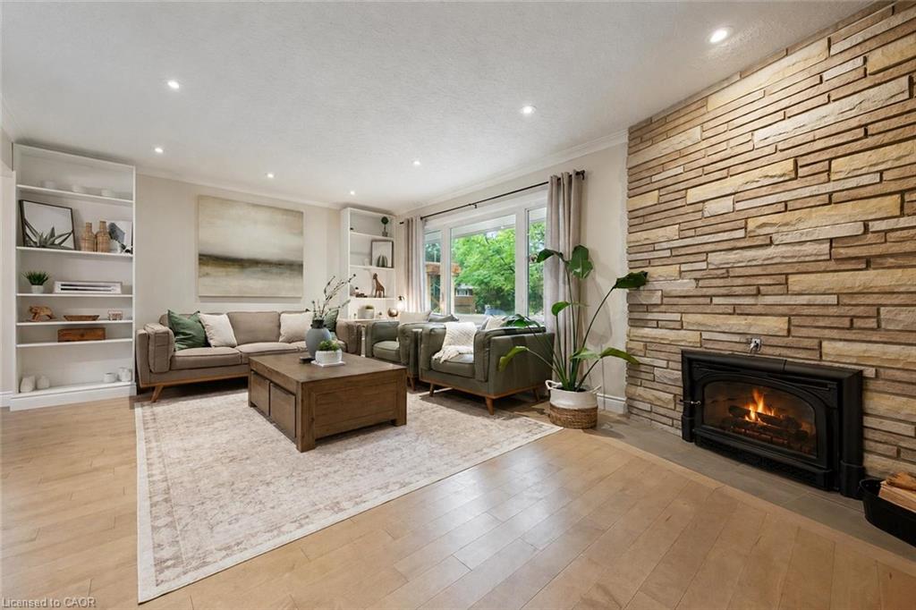 5 Tamarack Place Property Photo 4