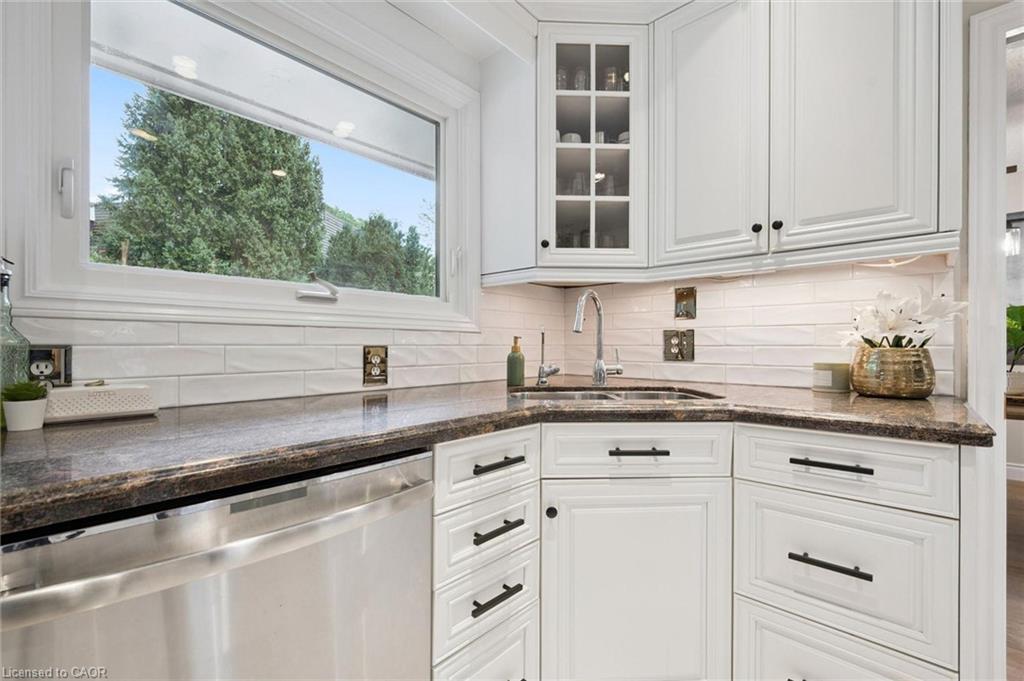 5 Tamarack Place Property Photo 10
