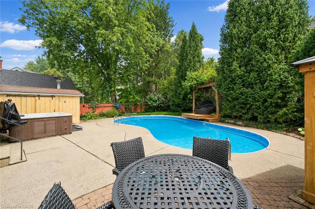5 Tamarack Place Property Photo 31