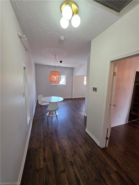 359 Barton Street E Property Photo 9