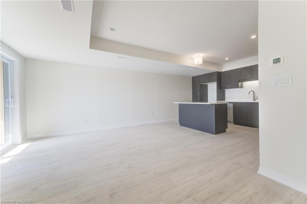 27 Urbane Boulevard Property Photo 12