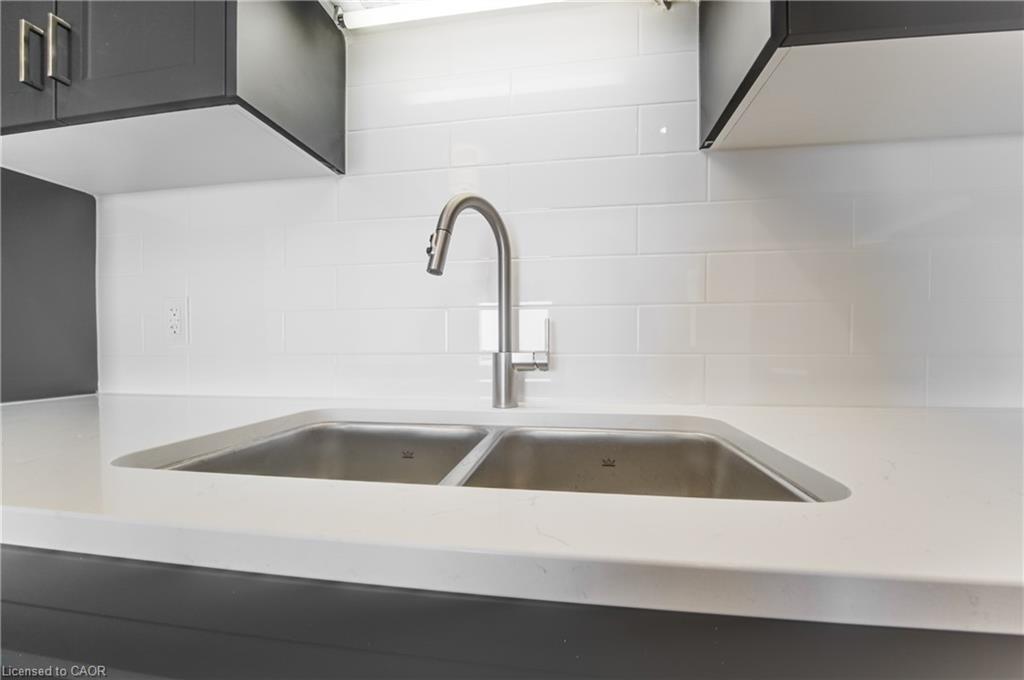 27 Urbane Boulevard Property Photo 13