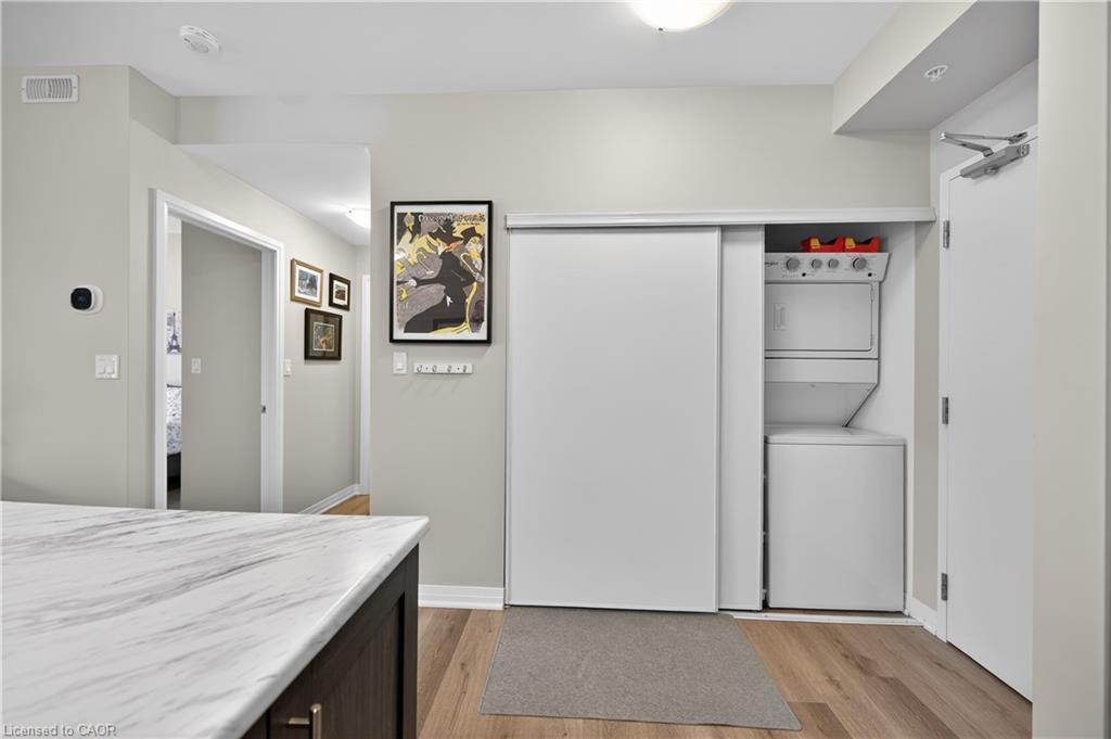 209-5 Hamilton Street N Property Photo 20