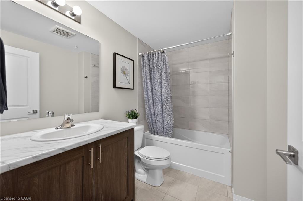 209-5 Hamilton Street N Property Photo 22