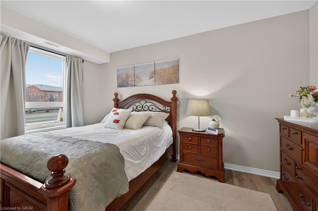 209-5 Hamilton Street N Property Photo 27