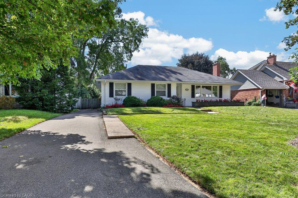 948 Long Drive Property Photo 1