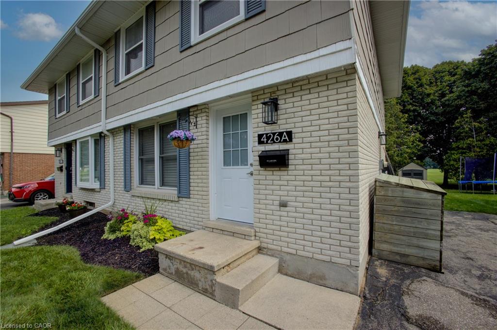 426a Dunvegan Drive Property Photo 1