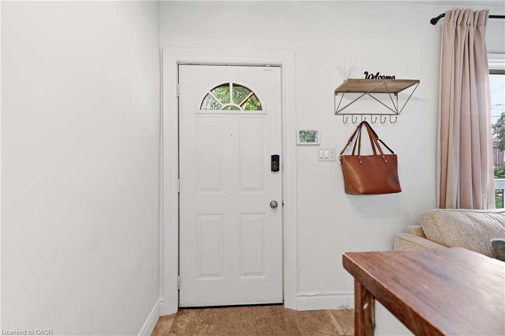 128 Robert Street Property Photo 6