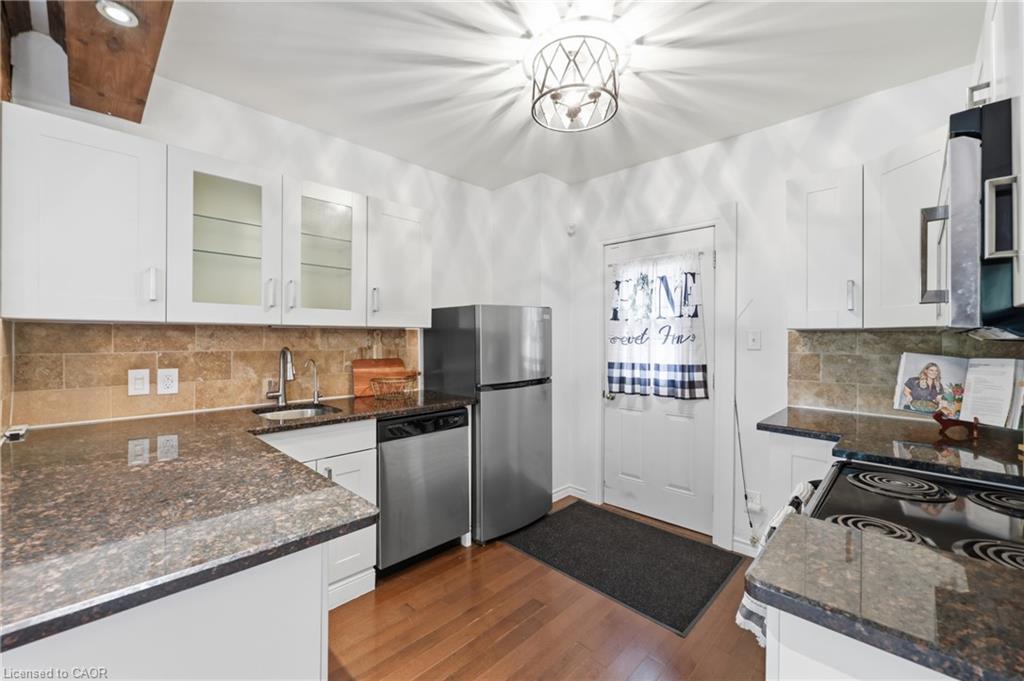 128 Robert Street Property Photo 13