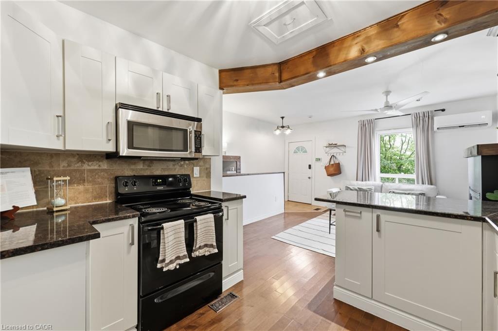 128 Robert Street Property Photo 16