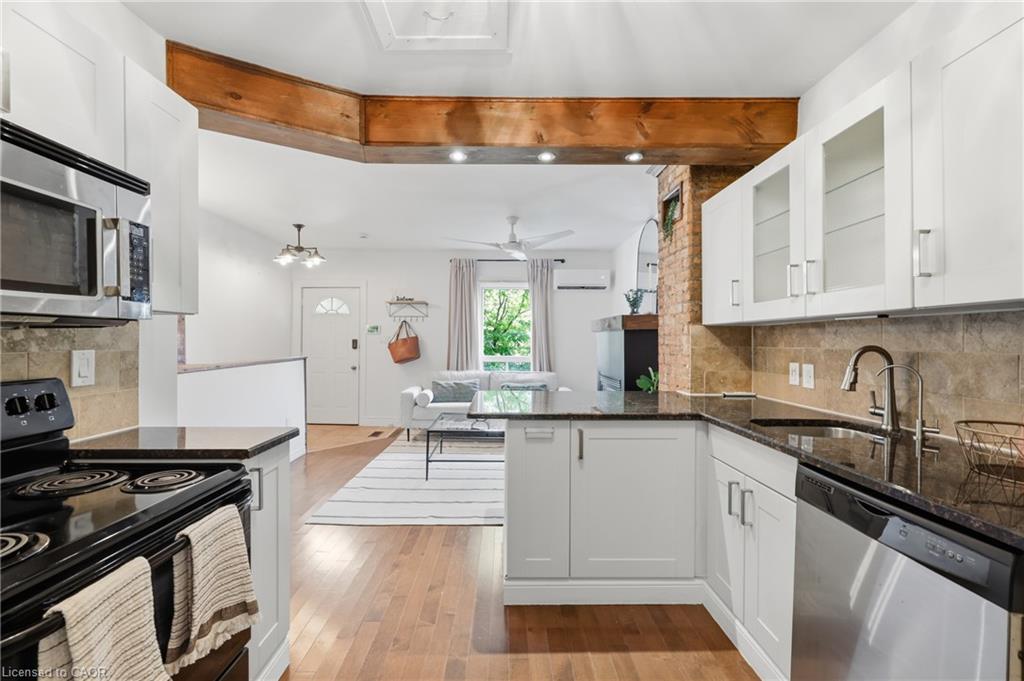 128 Robert Street Property Photo 17
