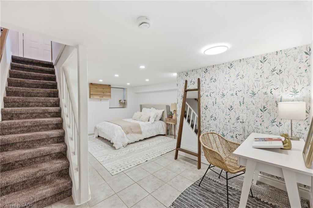 128 Robert Street Property Photo 24