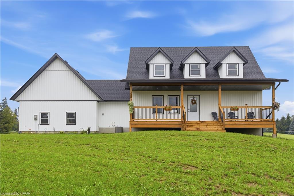 1238 Snyder's Road E Property Photo 1