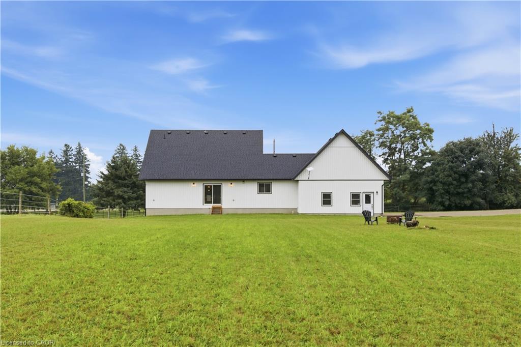 1238 Snyder's Road E Property Photo 22