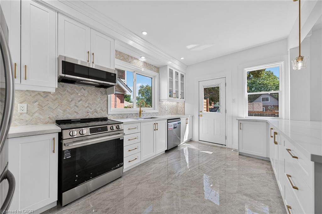 229 Park Row S Property Photo 15