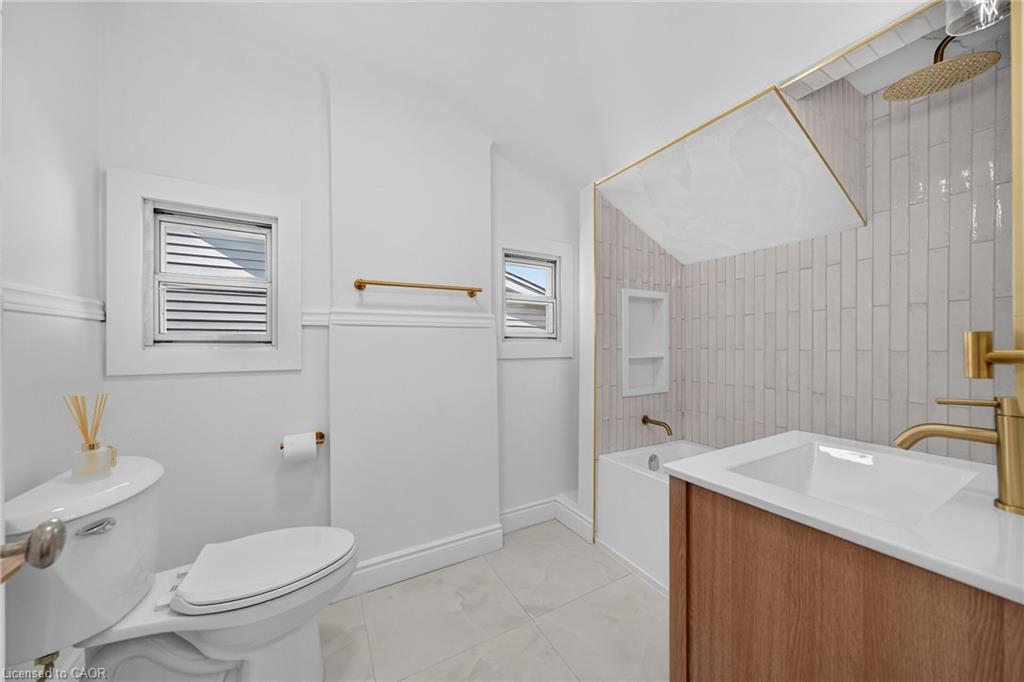 229 Park Row S Property Photo 27