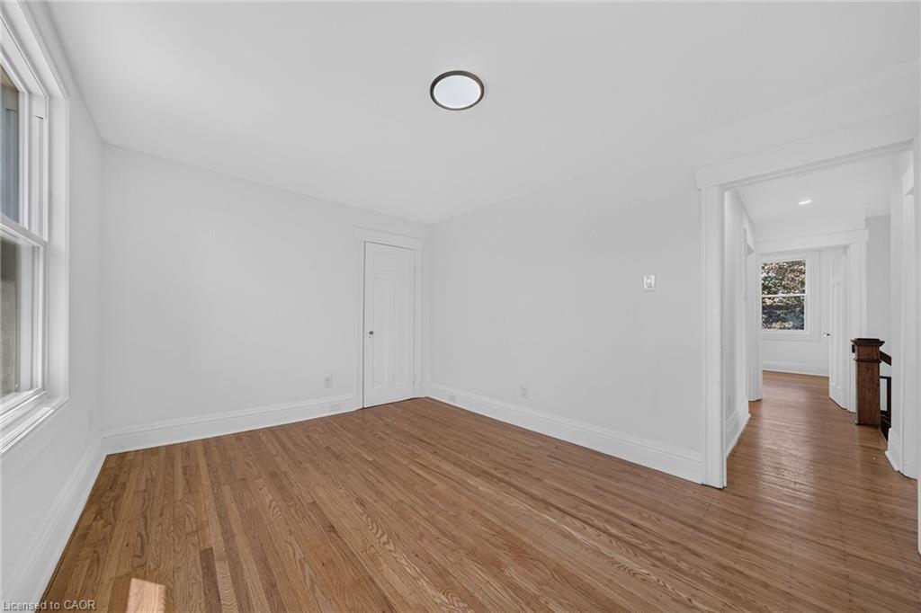 229 Park Row S Property Photo 30