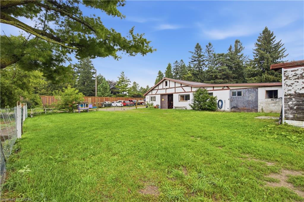 1238 Snyder's Road E Property Photo 6