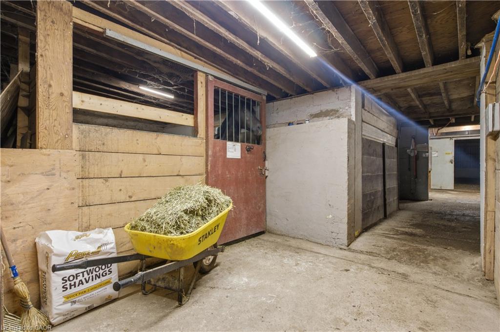 1238 Snyder's Road E Property Photo 12