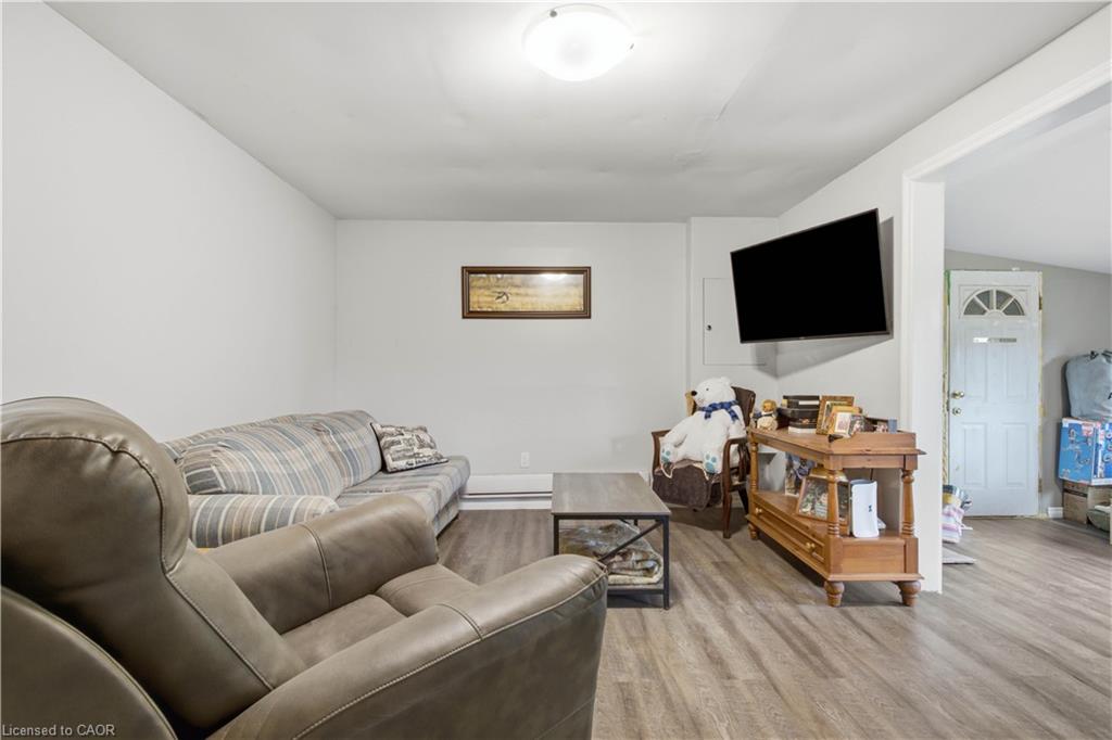 1238 Snyder's Road E Property Photo 41