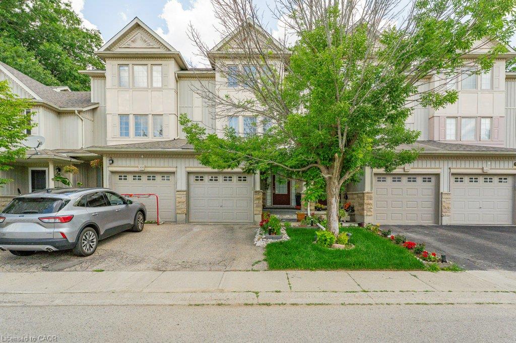 E33-110 Activa Avenue Property Photo 2