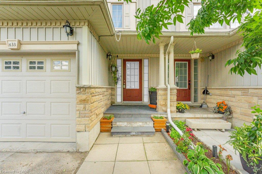 E33-110 Activa Avenue Property Photo 4