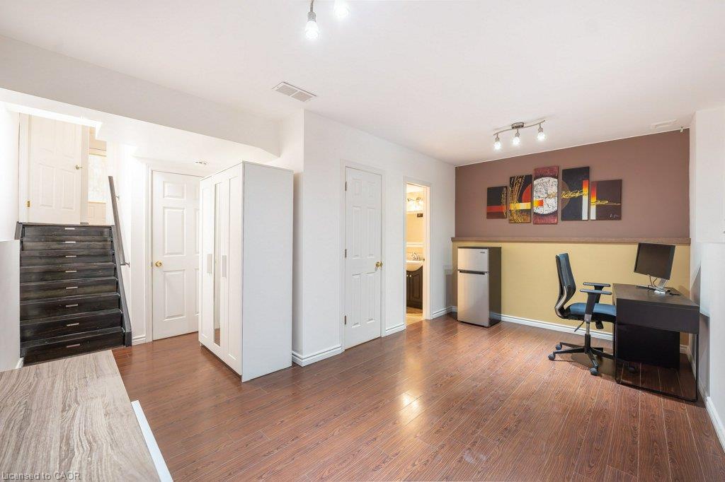 E33-110 Activa Avenue Property Photo 7
