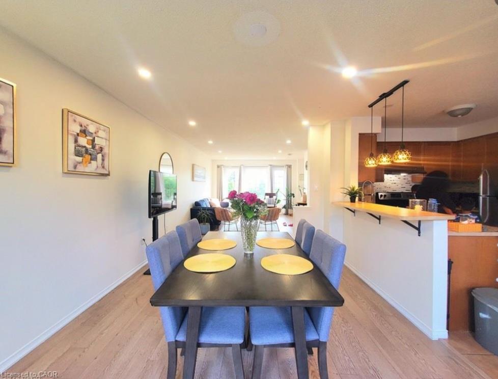 559 Victoria Road Property Photo 8