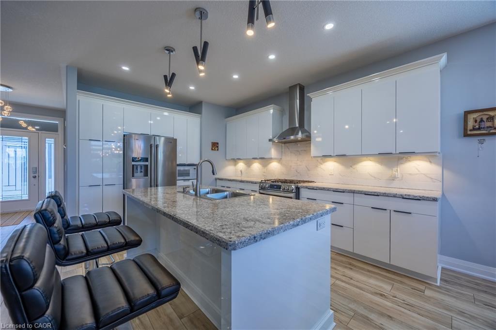 68 Backus Drive Property Photo 2