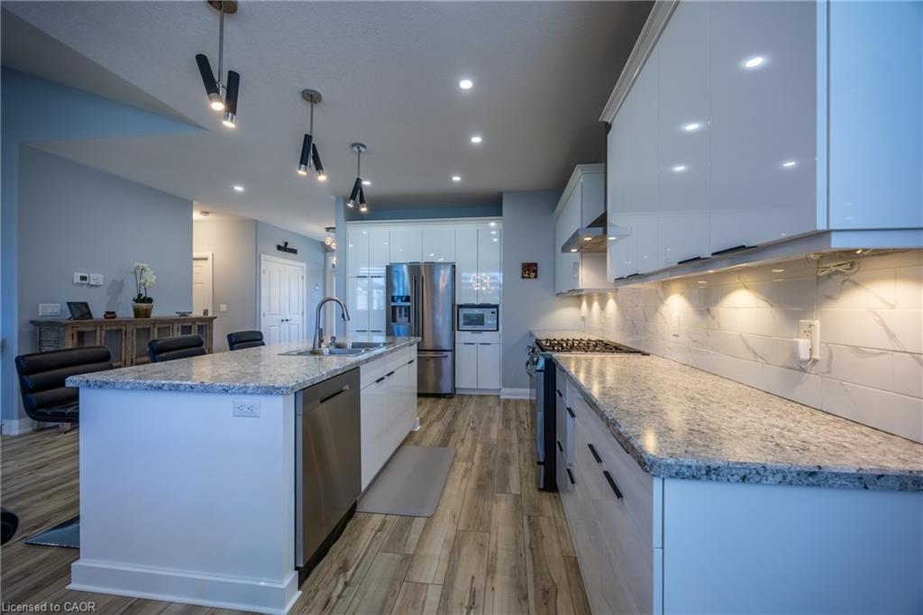 68 Backus Drive Property Photo 12