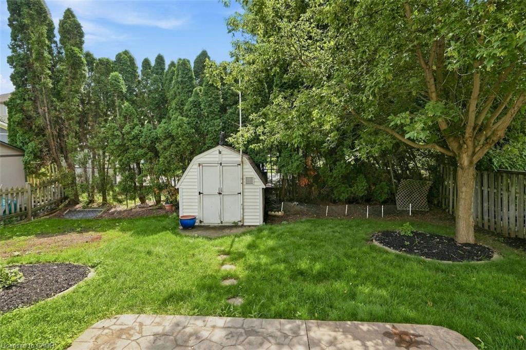 12 Sumner Crescent Property Photo 32
