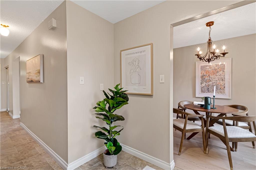 23-25 Upper Canada Drive Property Photo 15