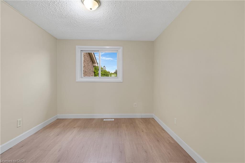 23-25 Upper Canada Drive Property Photo 25