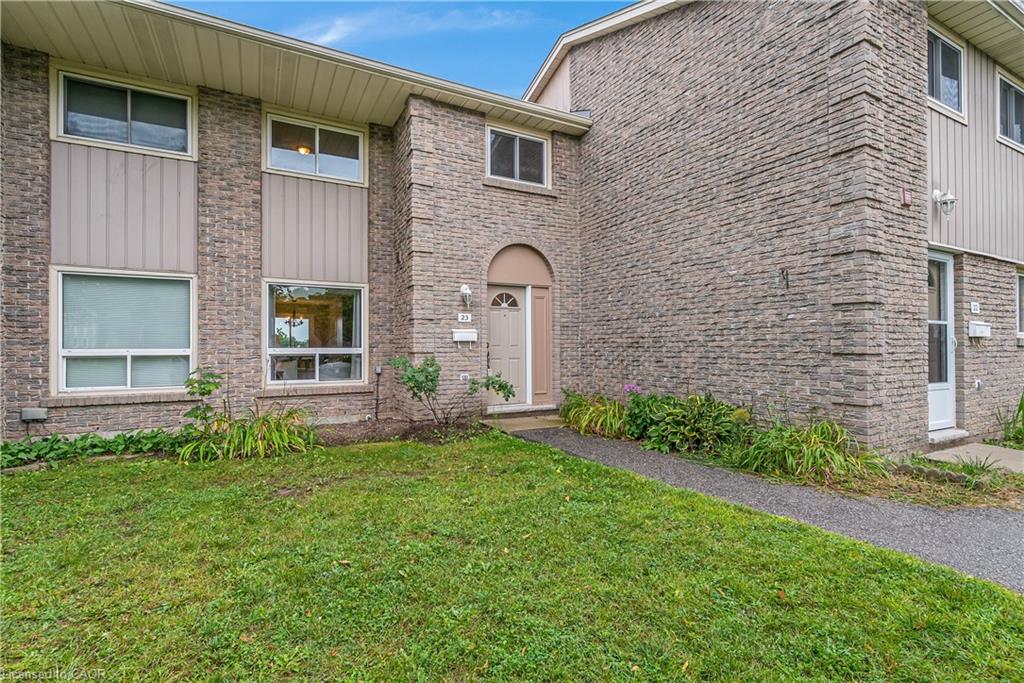 23-25 Upper Canada Drive Property Photo 28