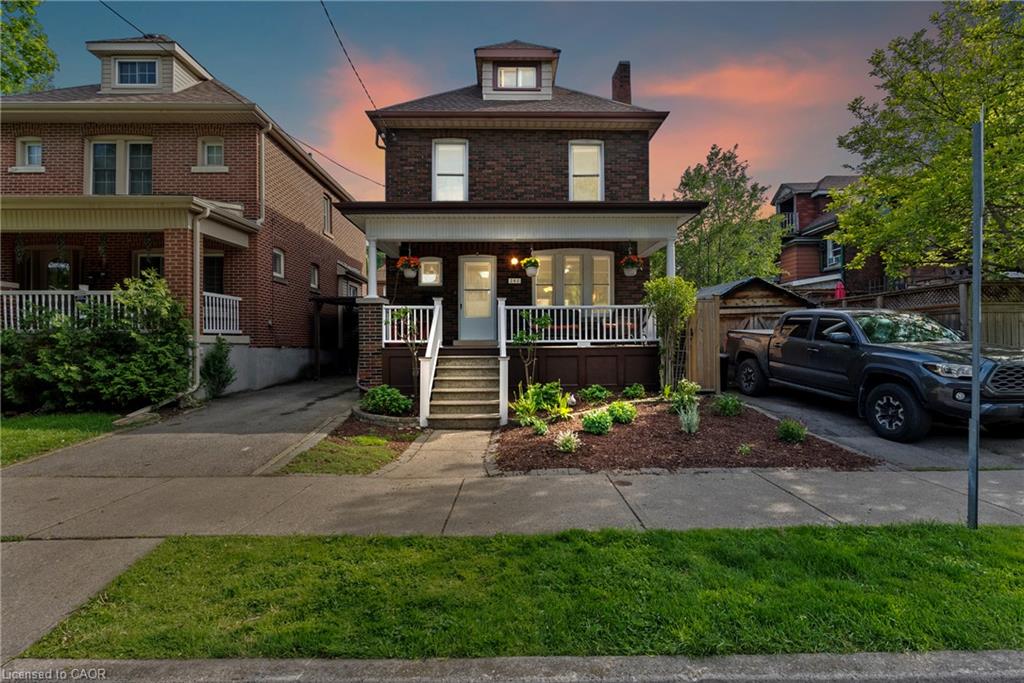 260 Stinson Crescent Property Photo 2