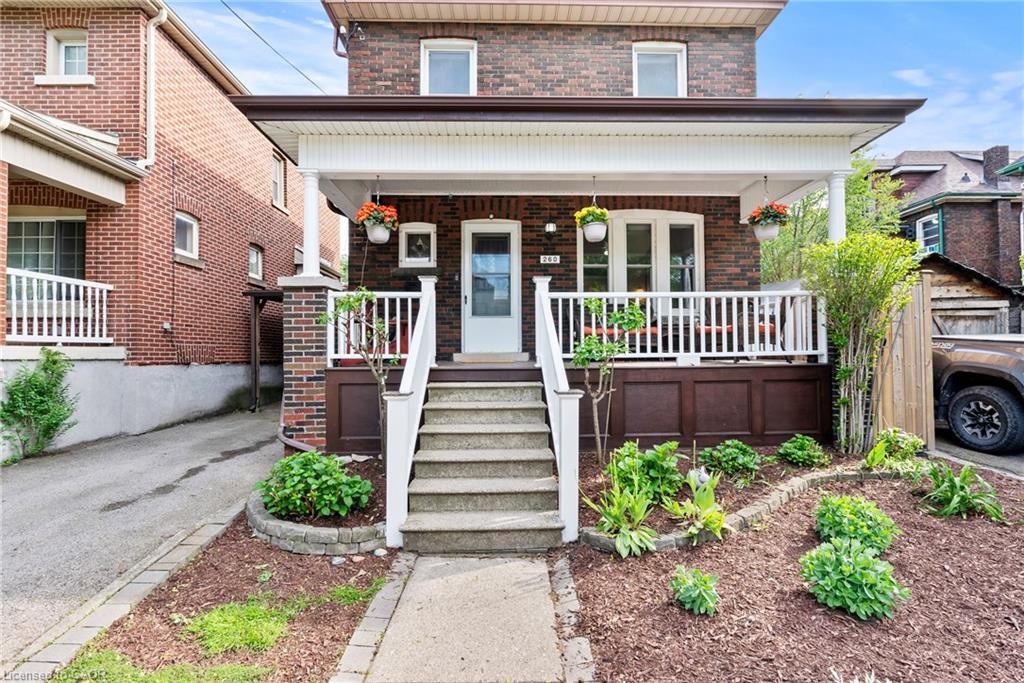 260 Stinson Crescent Property Photo 4