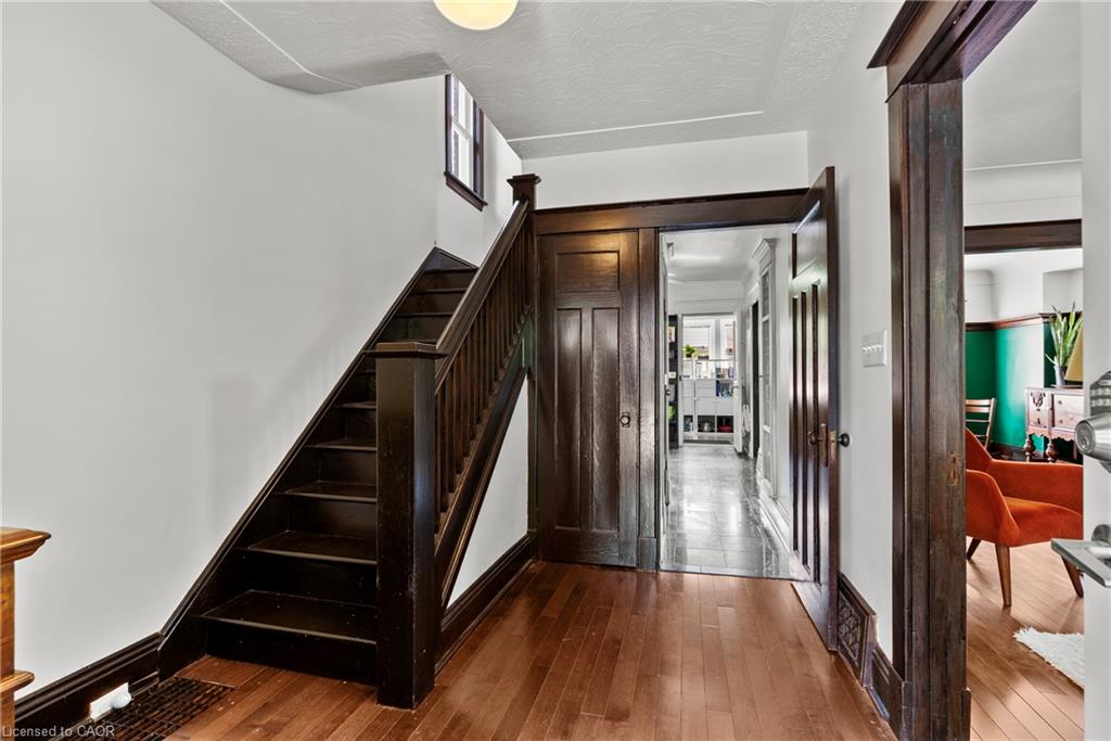 260 Stinson Crescent Property Photo 7