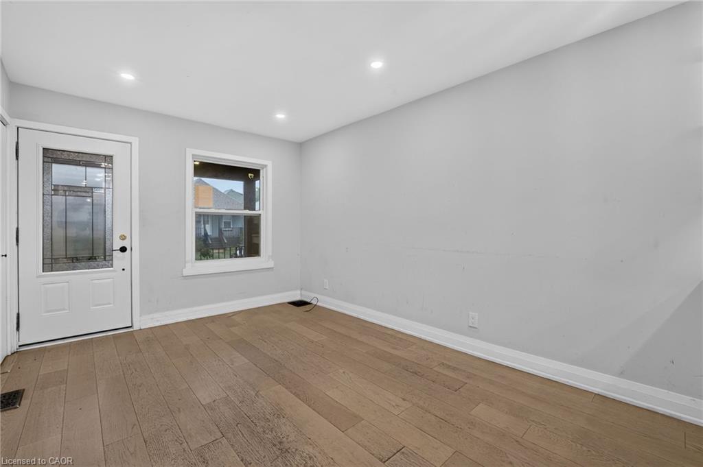 11 Craigmiller Avenue Property Photo 6