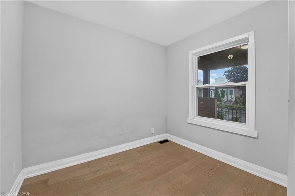 11 Craigmiller Avenue Property Photo 9