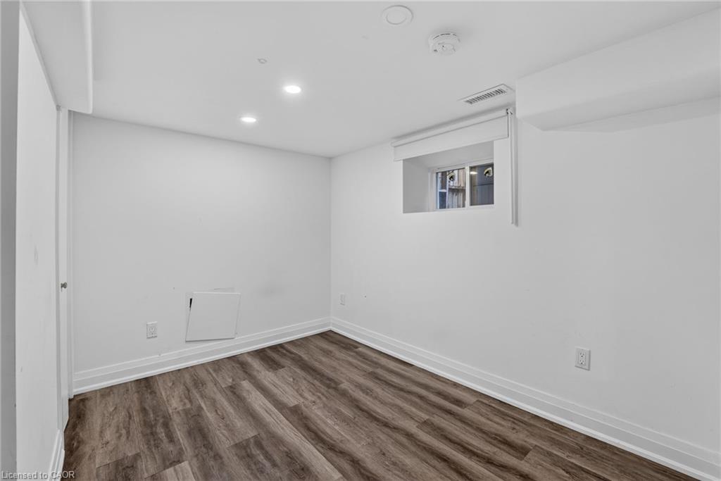 11 Craigmiller Avenue Property Photo 28