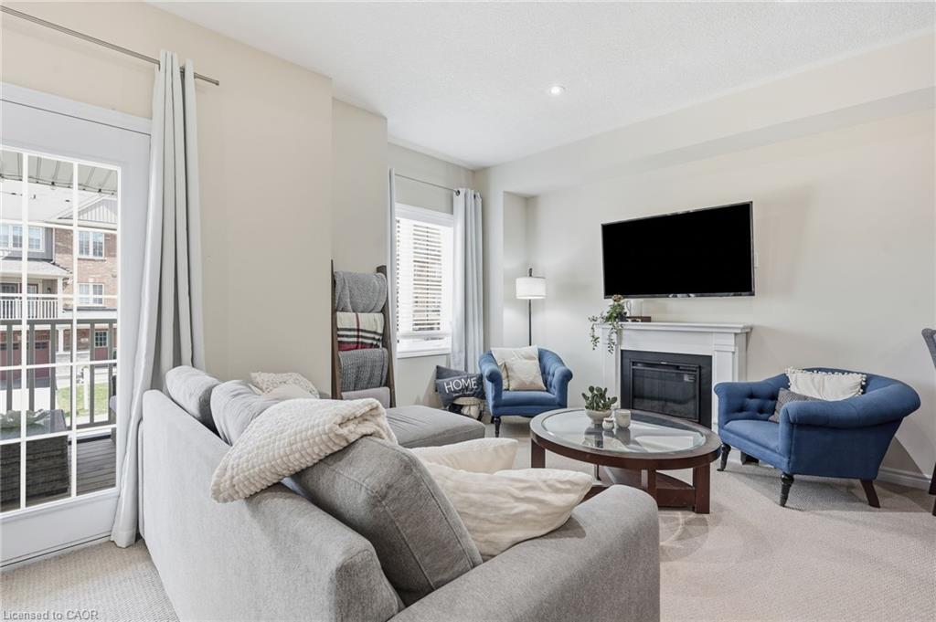 25 Hiscott Drive Property Photo 8