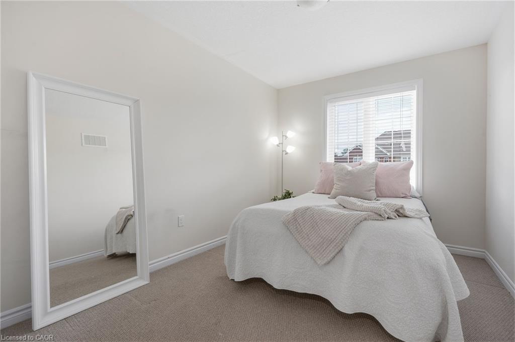 25 Hiscott Drive Property Photo 17
