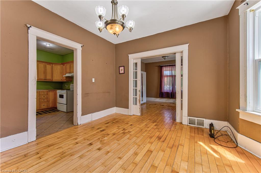 22 Herlan Avenue Property Photo 15