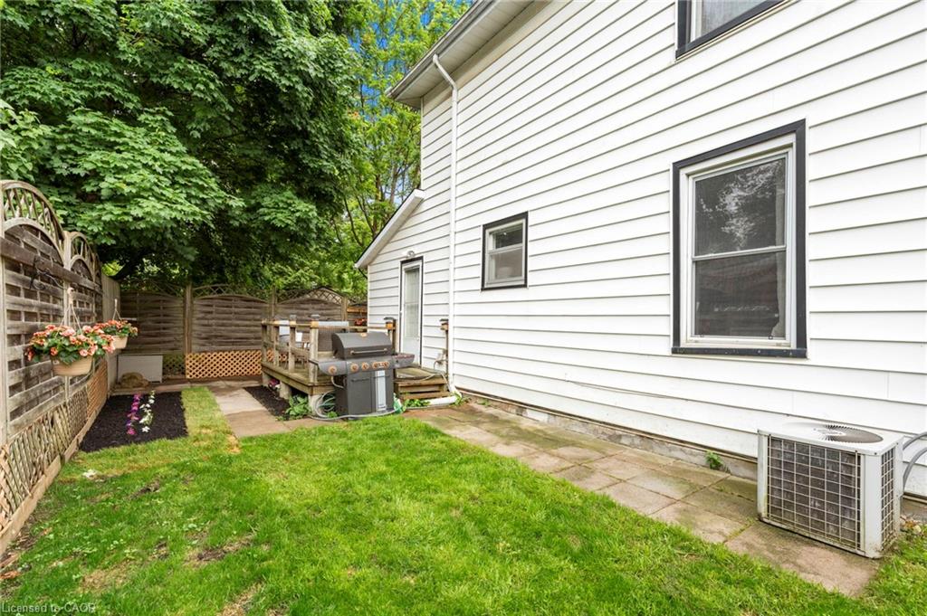 17 Bertha Street Property Photo 21